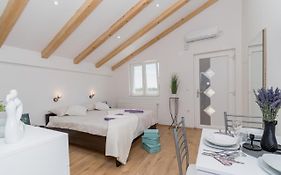 Studio Apartment Harmony Np Krka