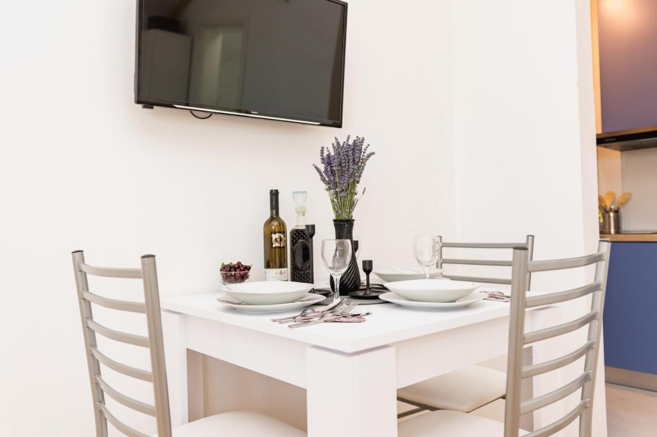 Studio Apartment Harmony Np Krka Lozovac Buitenkant foto