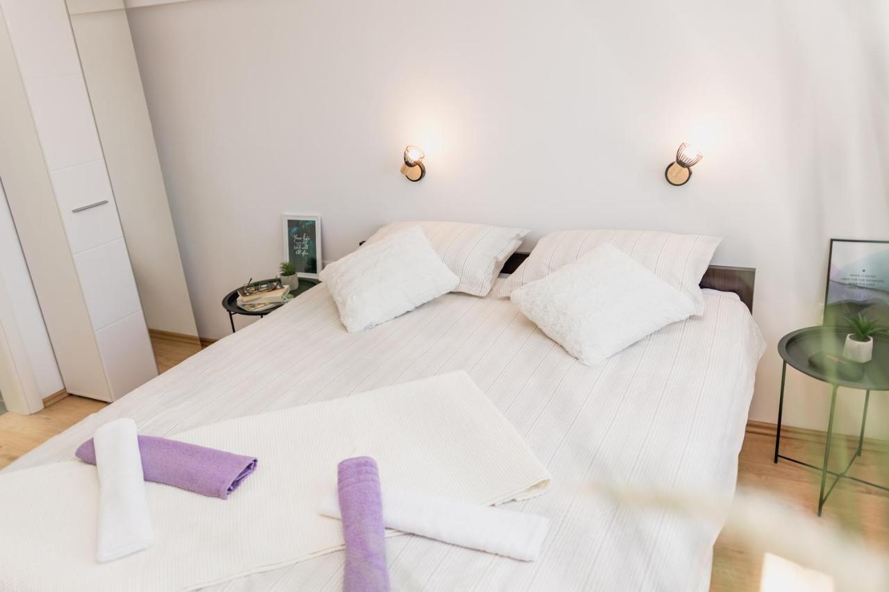 Studio Apartment Harmony Np Krka Lozovac Buitenkant foto