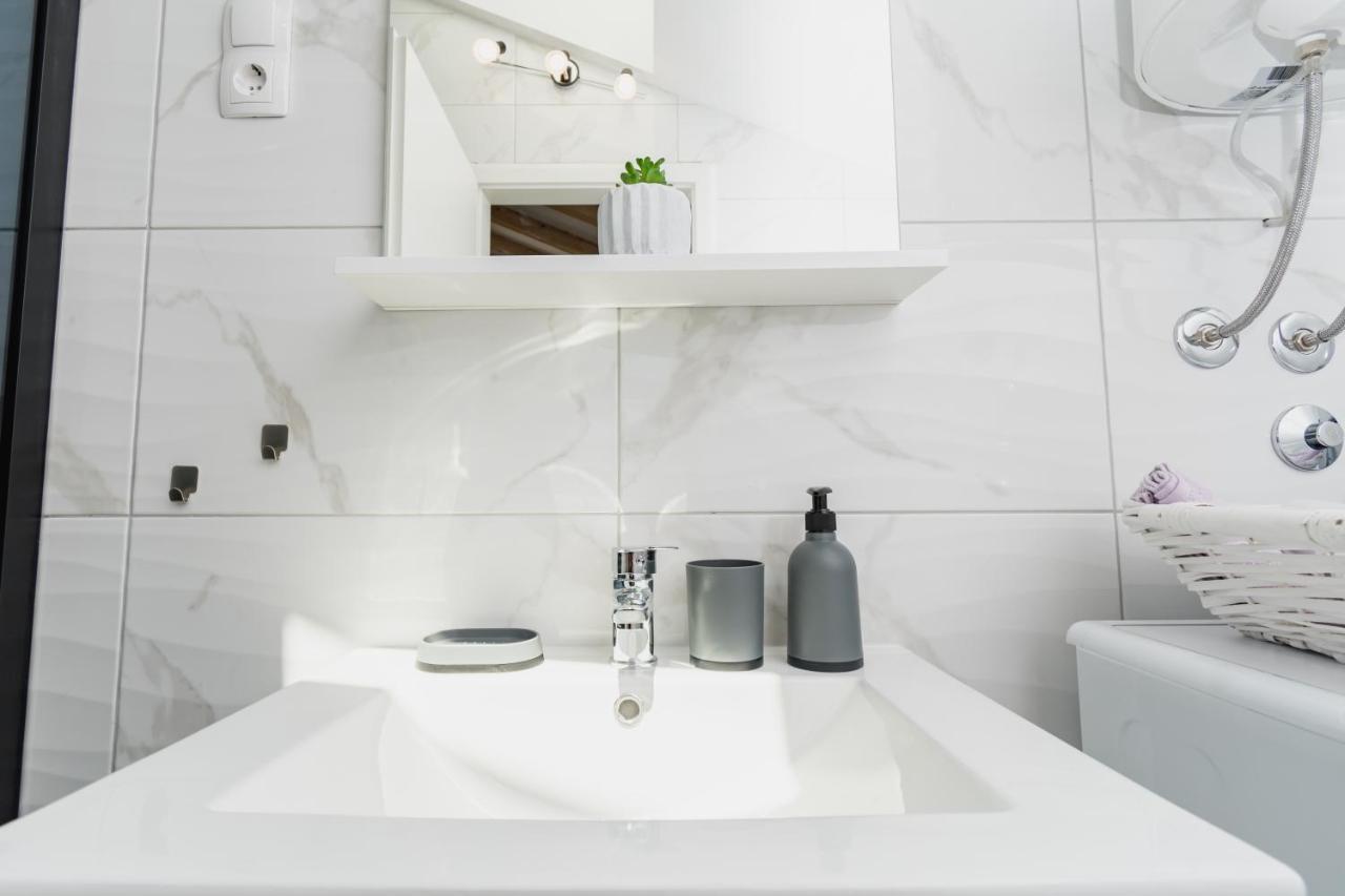 Studio Apartment Harmony Np Krka Lozovac Buitenkant foto